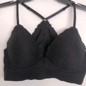 Like new, large Victoria’s Secret bralette.